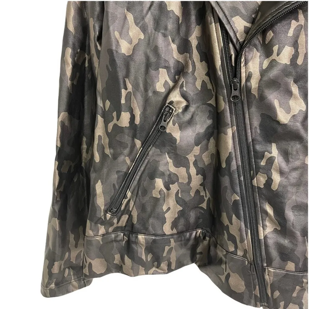 NWOT KORAL Specter Camo Metallic Vegan Faux Leather Moto Jacket Medium - Image 5