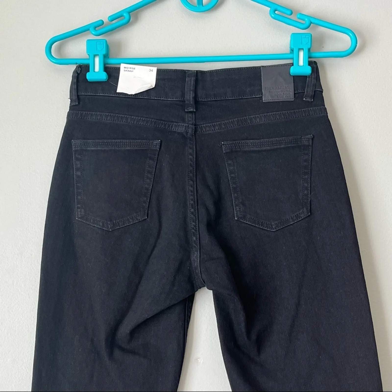 NEW! Zara Basic Denim Black Mid Rise Skinny Jean Size 2 - Image 4