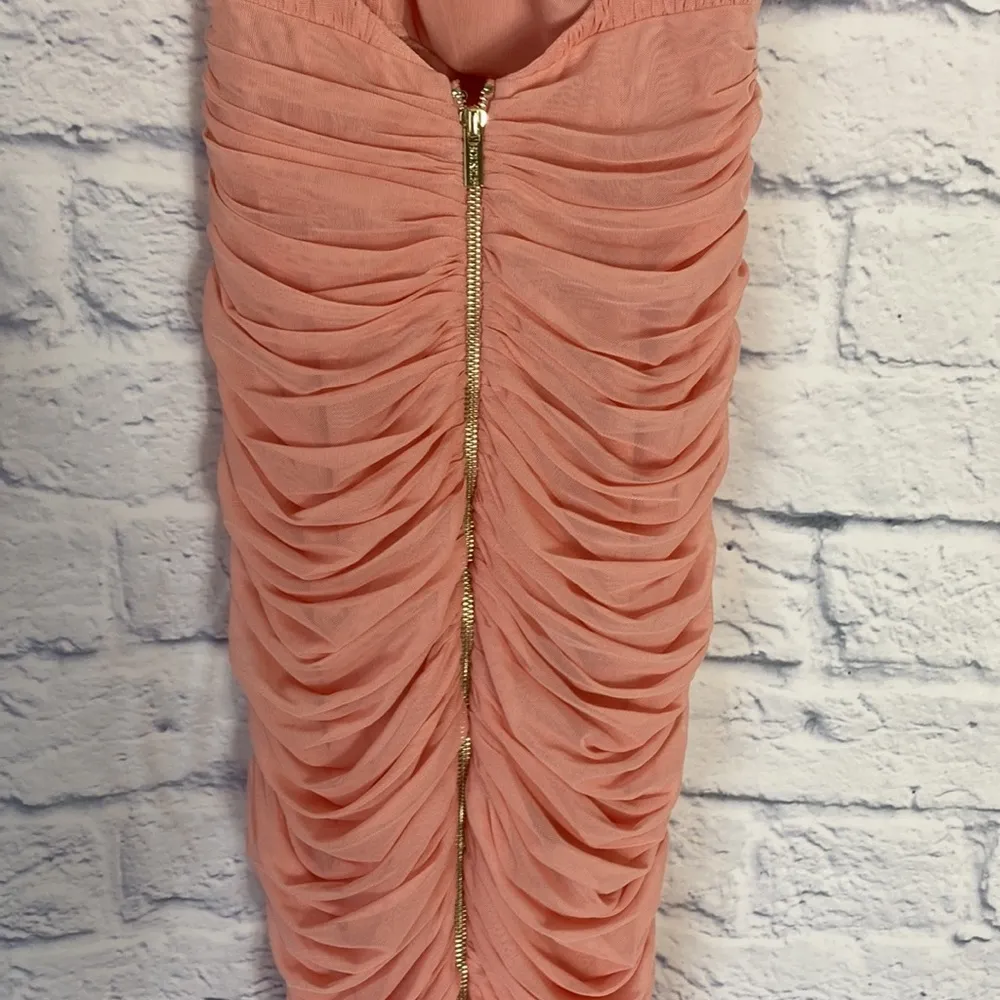 House of CB Merielle peach sleeveless shirred dress small - Image 5