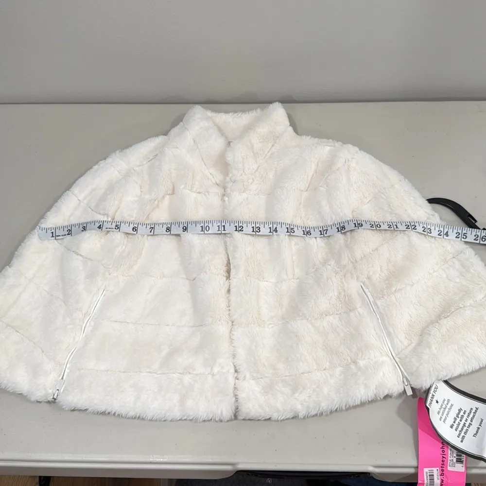 Betsey Johnson White Cape with Plush Fuzzy Material and High Collar Size M NWT - Image 12