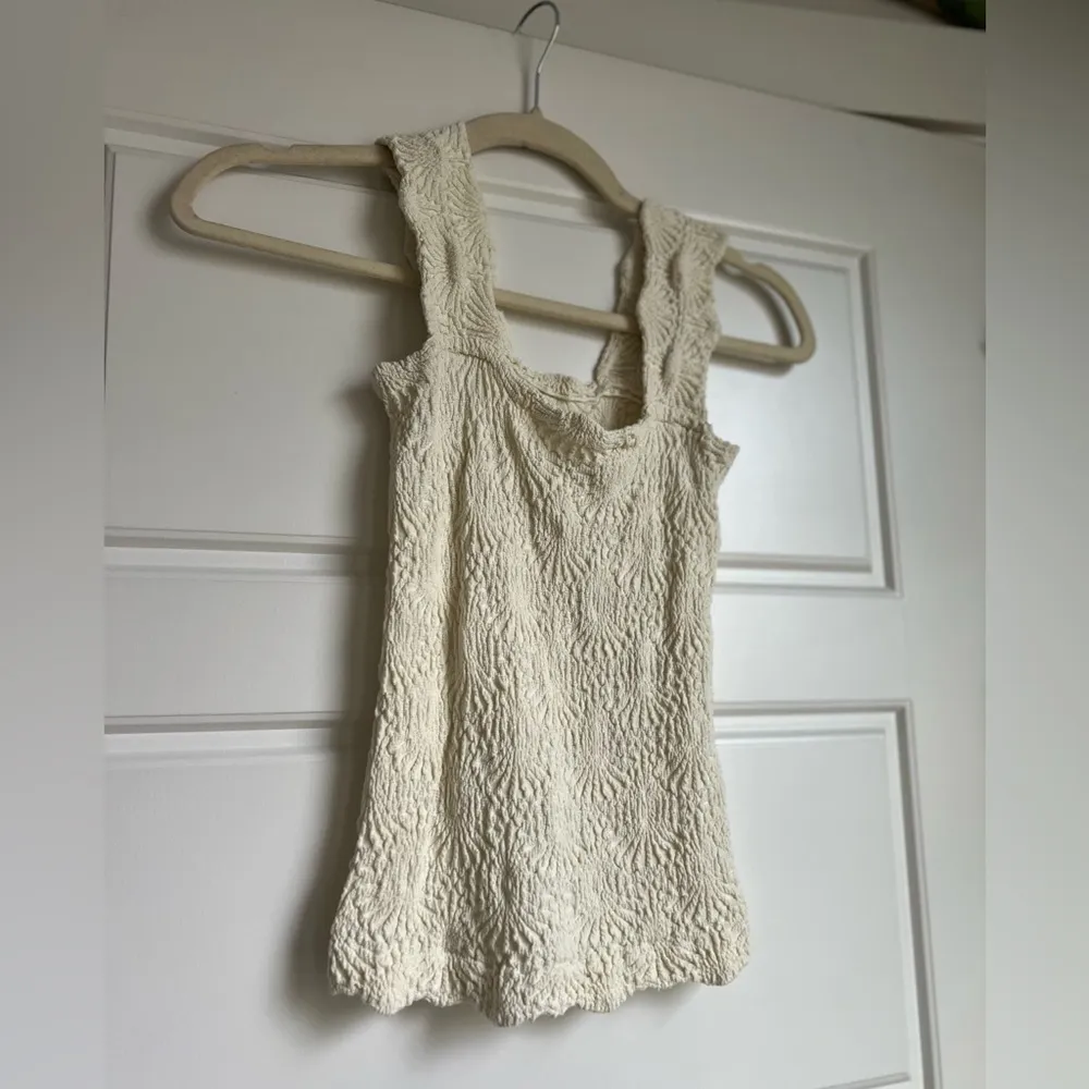FREE PEOPLE - Love Letter Cami Ivory/Cream Smocked Tank Top Sz M/L - Image 4