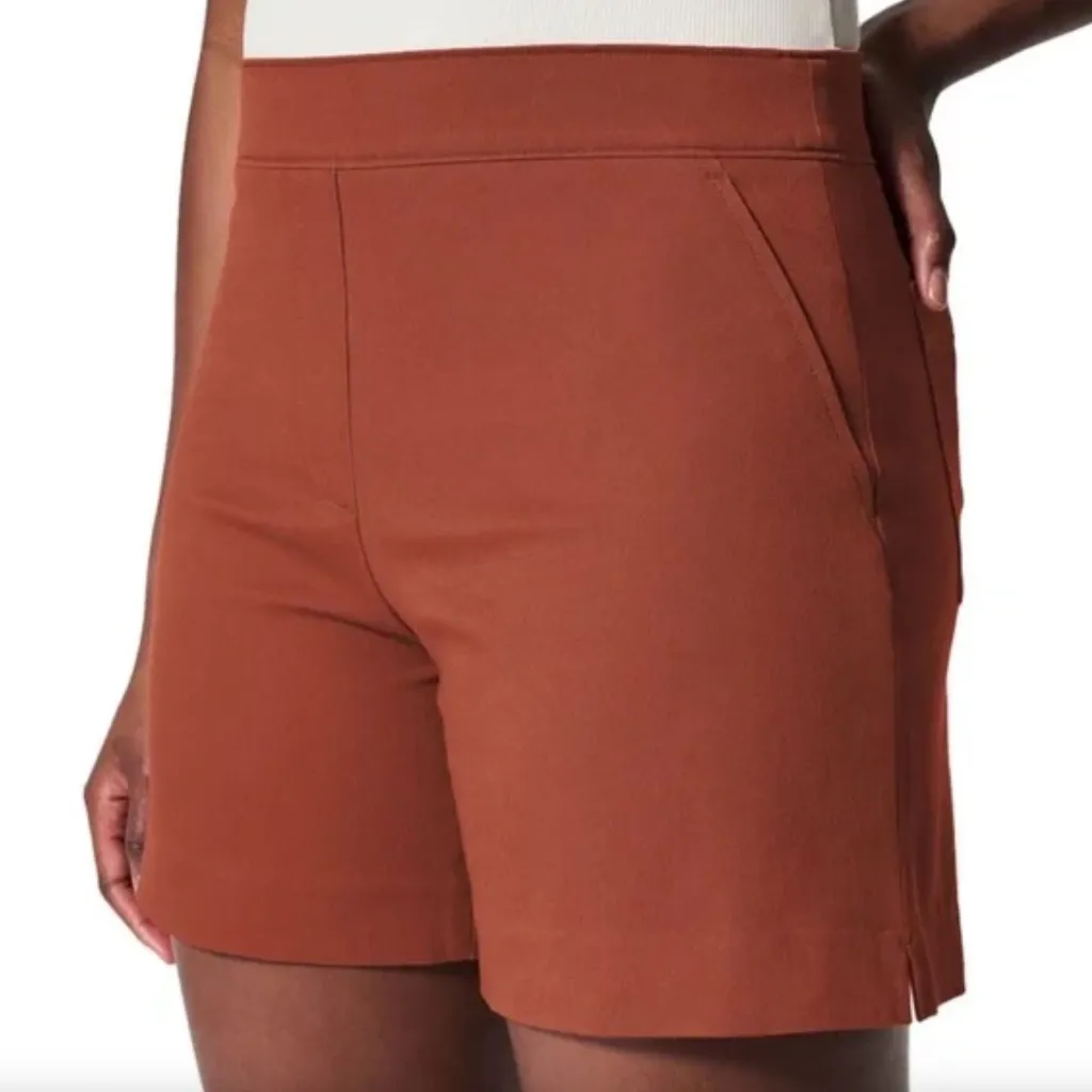 Bundle of Two Spanx Pull On Shorts On the Go and Twill Stretch - Image 3