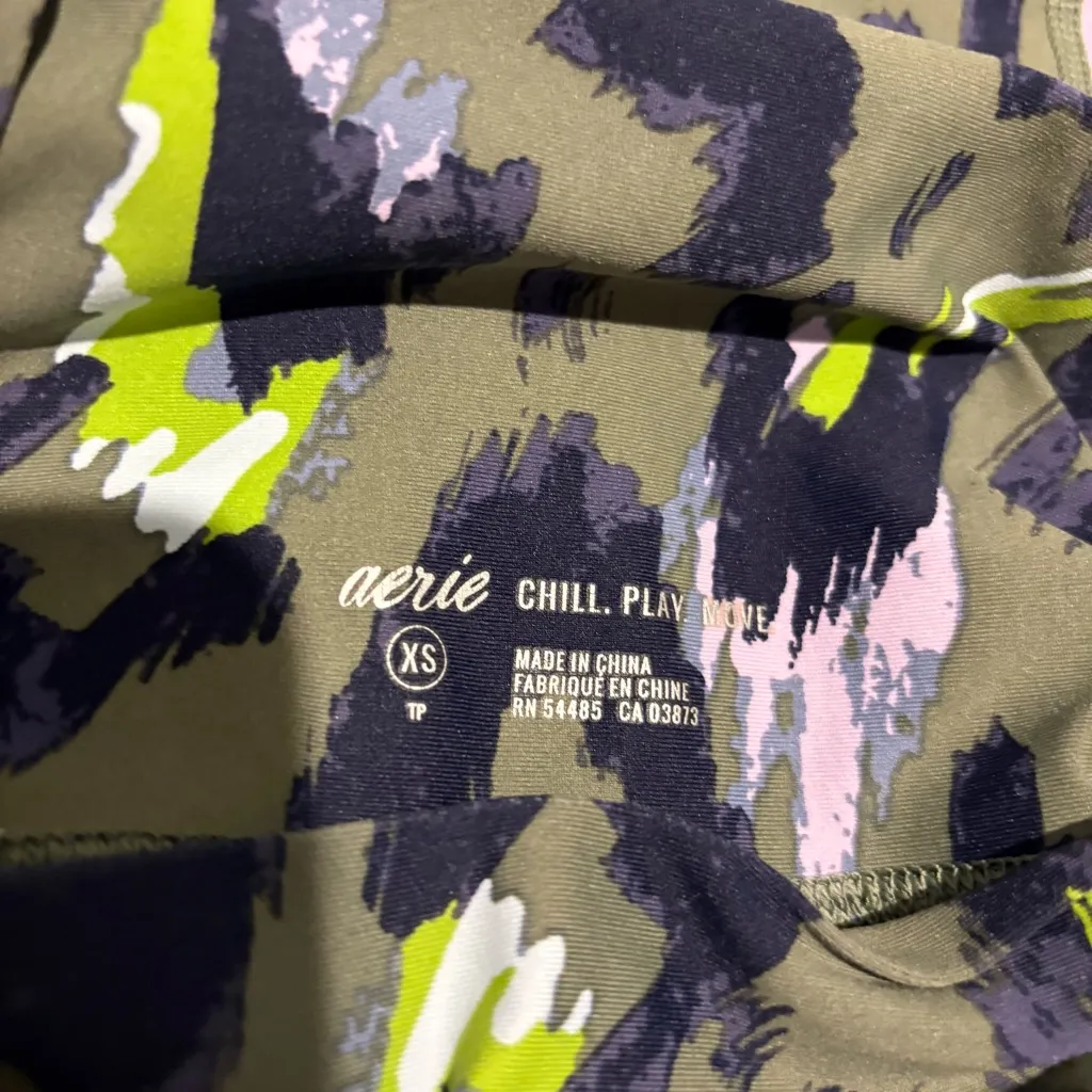 Aerie High-waisted Move 7/8 Leggings leopard purple green‎ size XS - Image 4