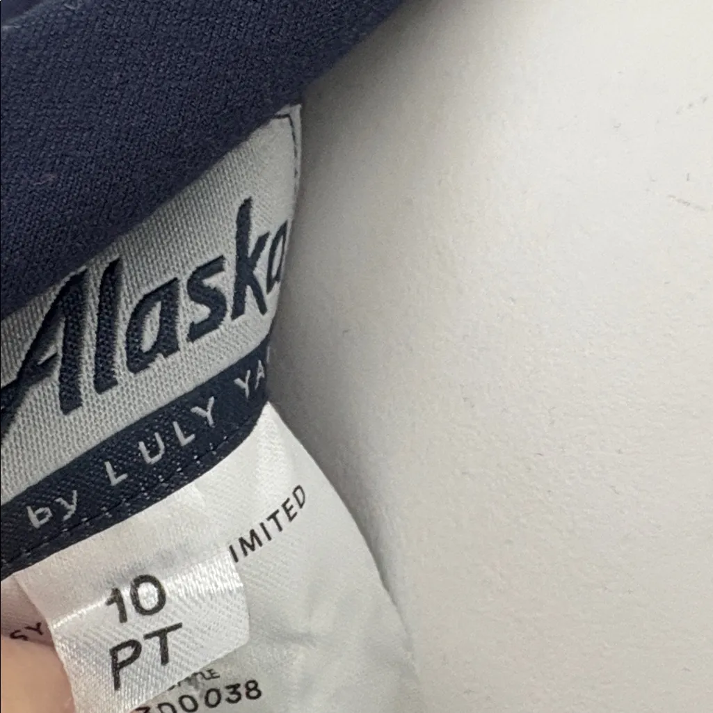 Alaska Airlines Luly Yang Dress Uniform Unisync Blue Short Sleeve Size 10 PT - Image 11