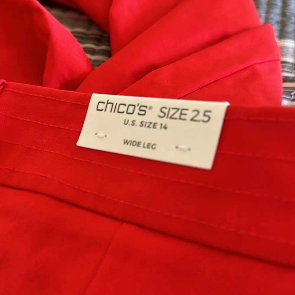 NWT CHICO’S Red Gold Button Details Wide Leg Pant Stretch SZ-14 - Image 11