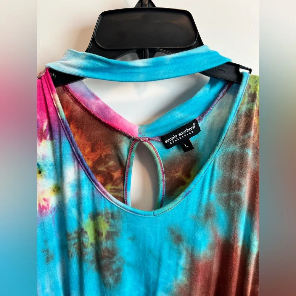 Simply Southern tie dye long sleeve cold shoulder top size Large - Image 2