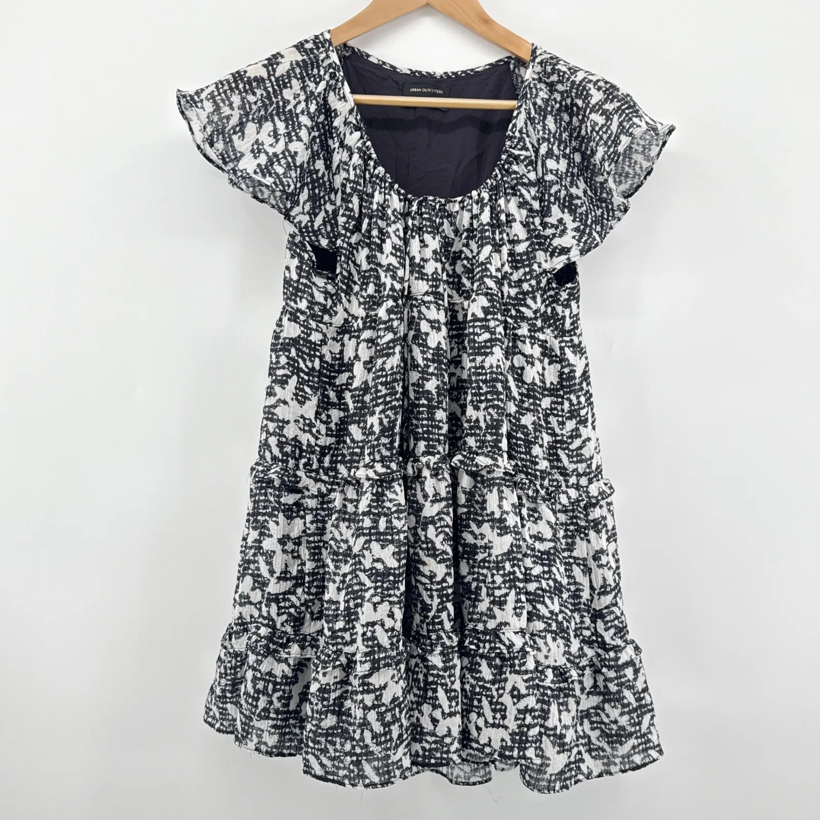 Urban Outfitters‎ Bea Gingham Floral Mini Dress Black White Short Sleeve Medium - Image 3