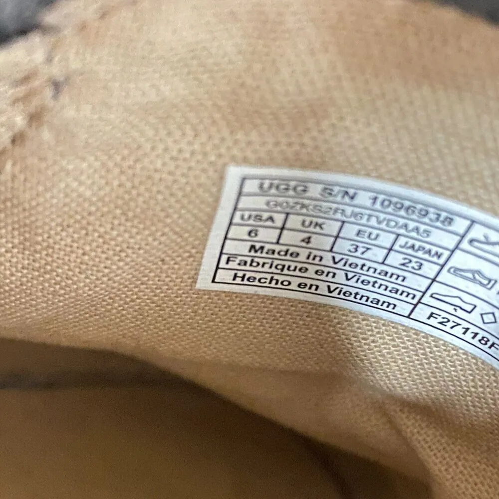 UGG Womens Cas Slip-On Sneakers Casual Loafers Comfort Size 6 Gray Suede - Image 9