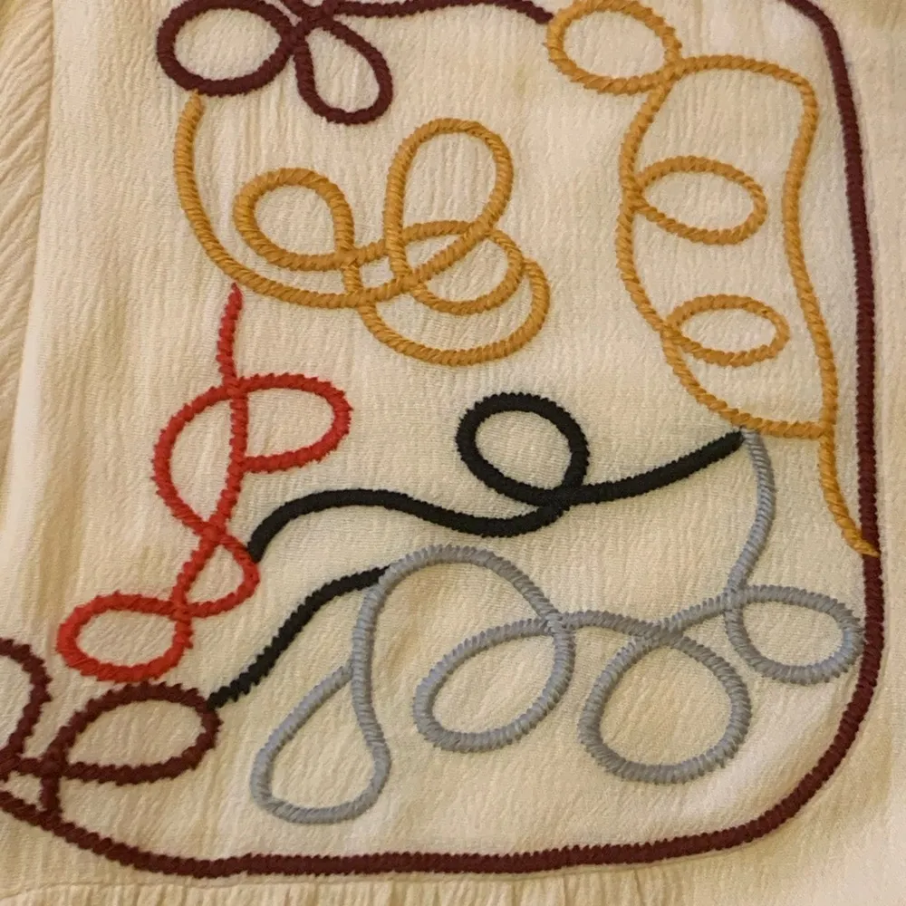 Jodifl NWT top women’s medium Beige Embroidery Bohemian Peasant Casual - Image 6