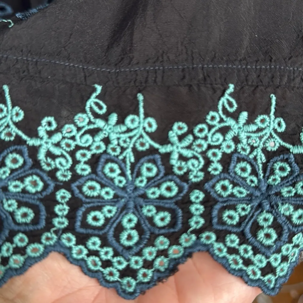 Johnny Was Black Embroidered Floral Long-Sleeve Top Tunic W1703 Sz XS - Image 6