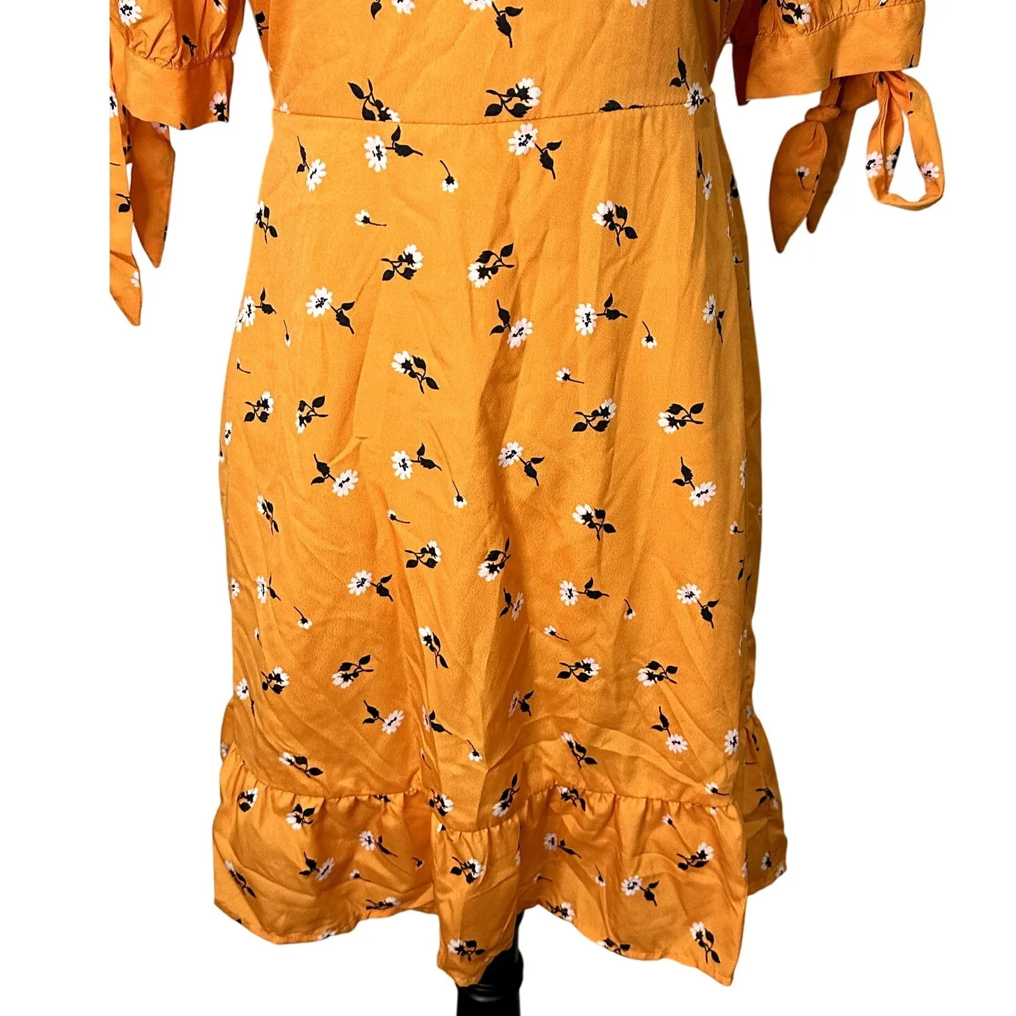 Vero Mada Women's Orange Floral Tie Short Sleeve Mini Dress M NWT - Image 4