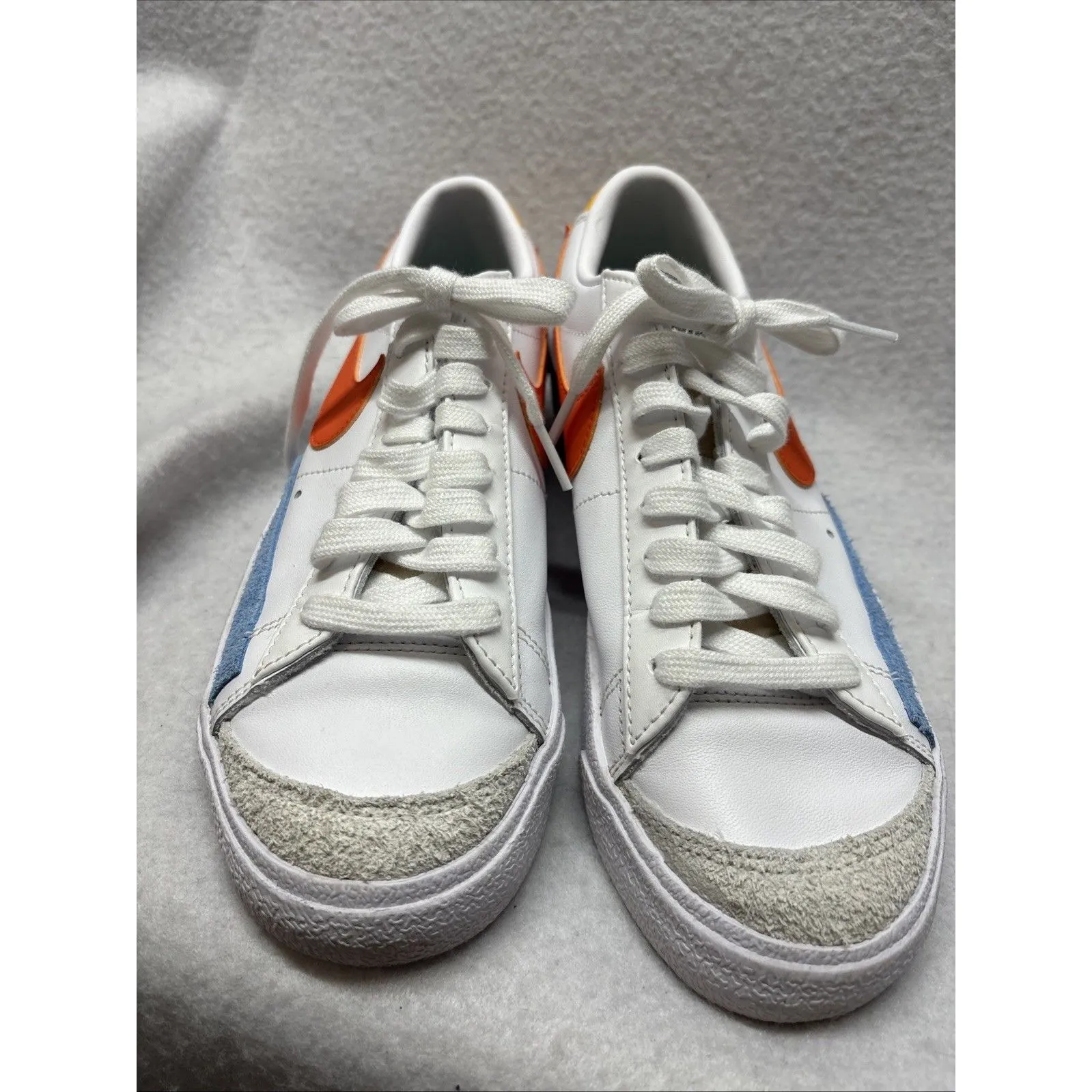 Women’s Nike Blazer '77 Vintage Low White Orange Blue Size 7.5 Excellent - Image 4