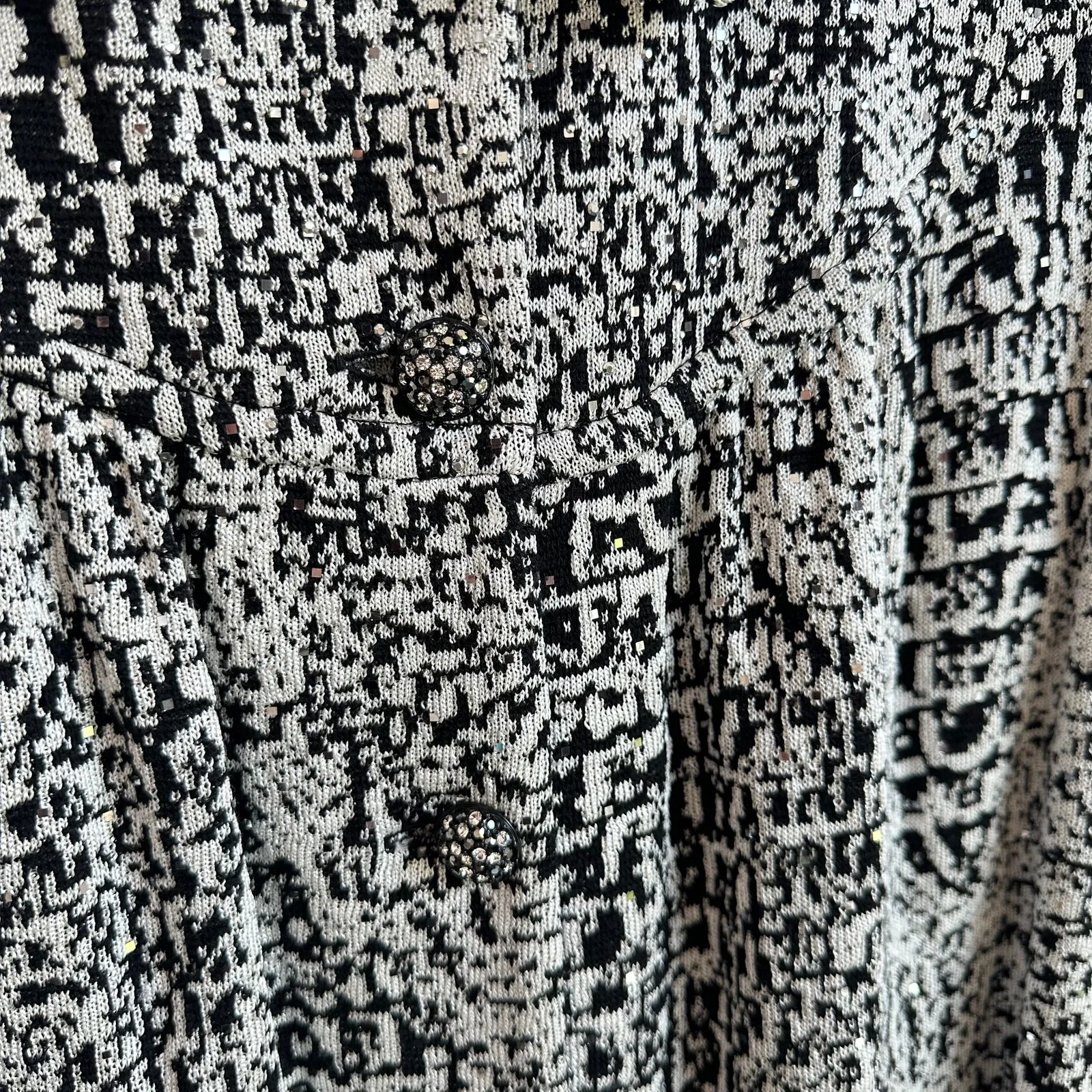 St. John Evening Sz 12 Knit Cardigan Sweater Long Jacket Black White Rhinestones - Image 5