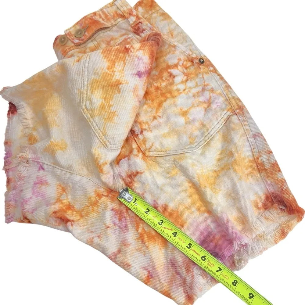 FREE PEOPLE 
SHE'S A LEGEND HAREM SHORT -
APRICOT TIE DYE - Image 9