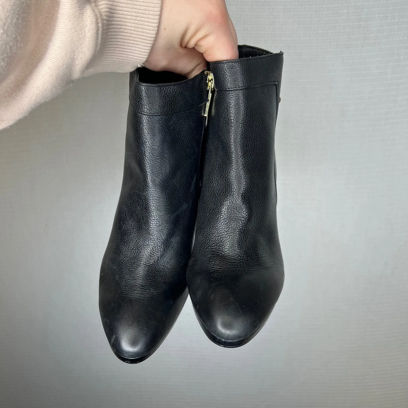 Banana Republic Black Leather Pointed Toe Heeled Ankle Boots Women's Size 8 - Image 2