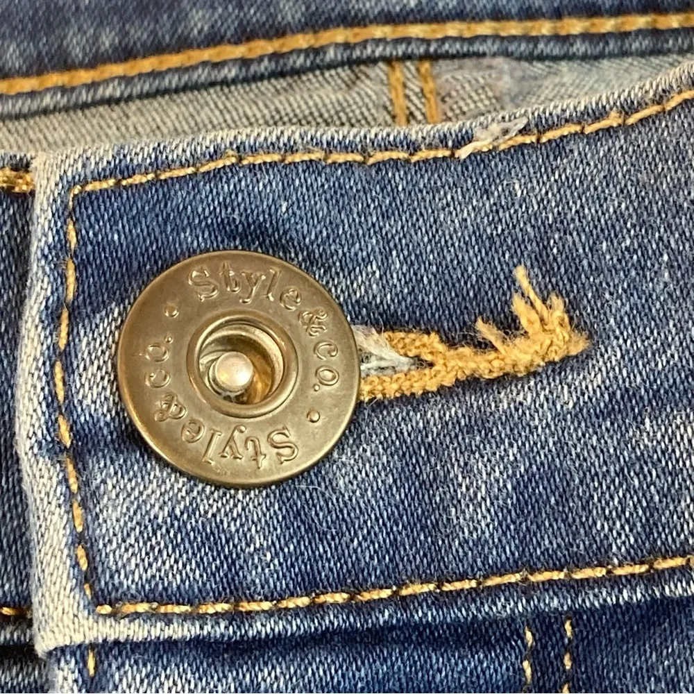 Style & Co  Petite Slim Leg Petite Jeans 14 - Image 7