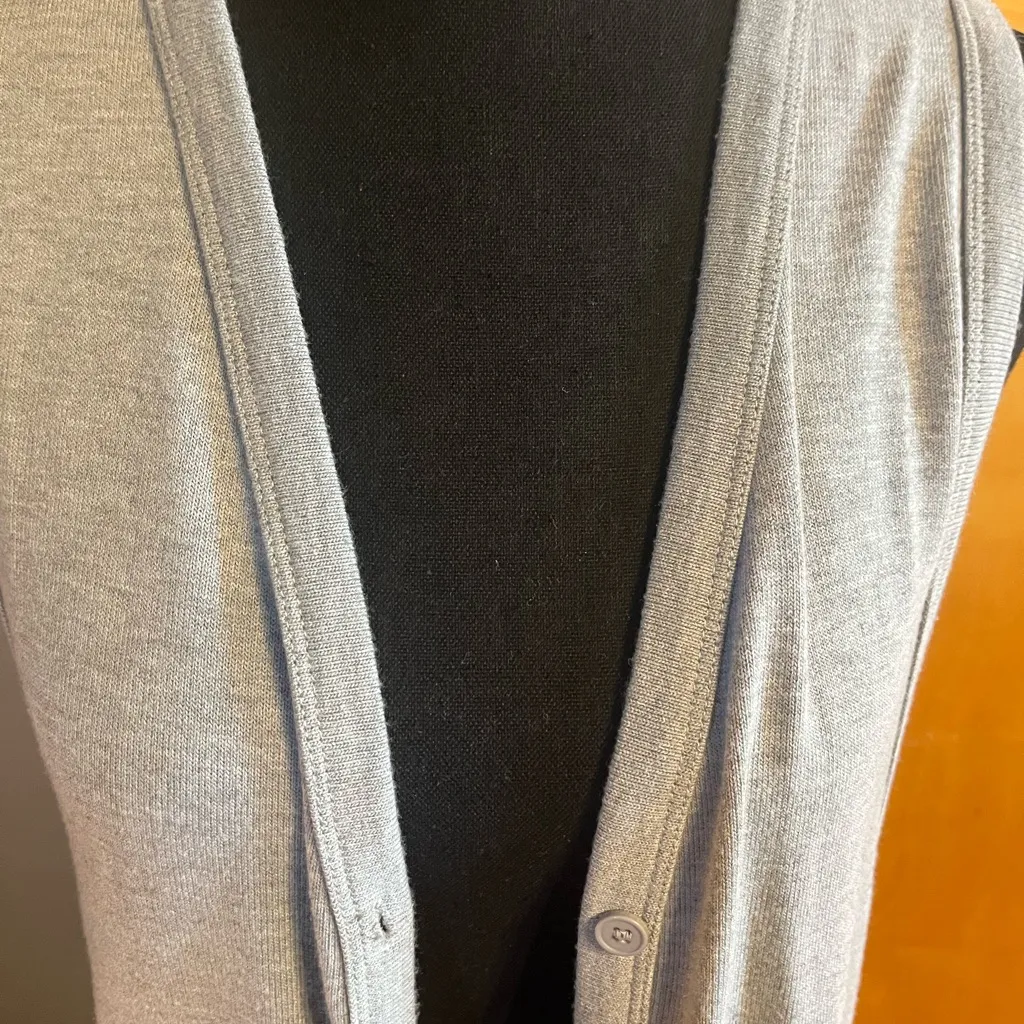 Philosophy long‎ gray sleeveless sweater. Size M - Image 3