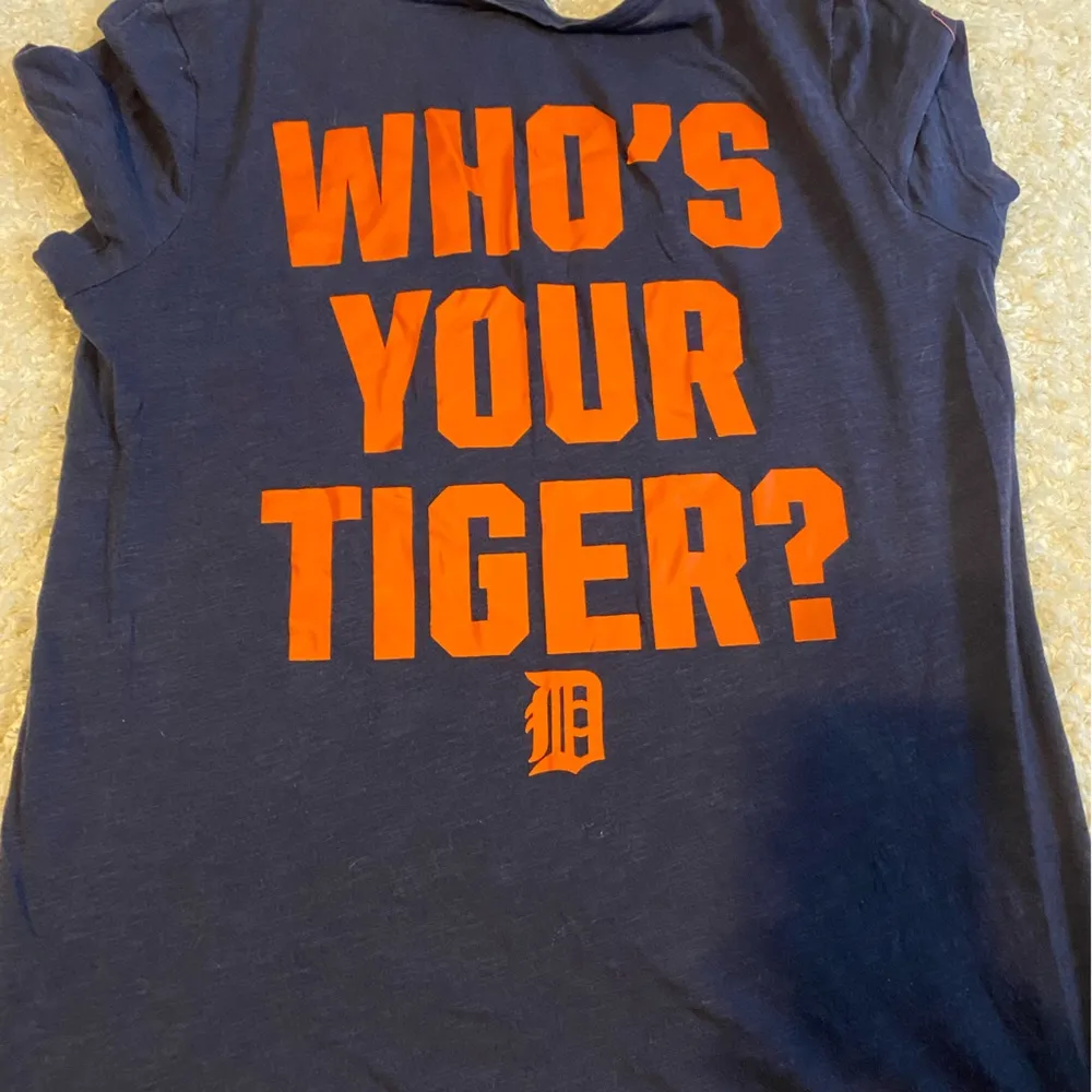 Victorias Secret PINK Detroit Tigers shirt - Image 2