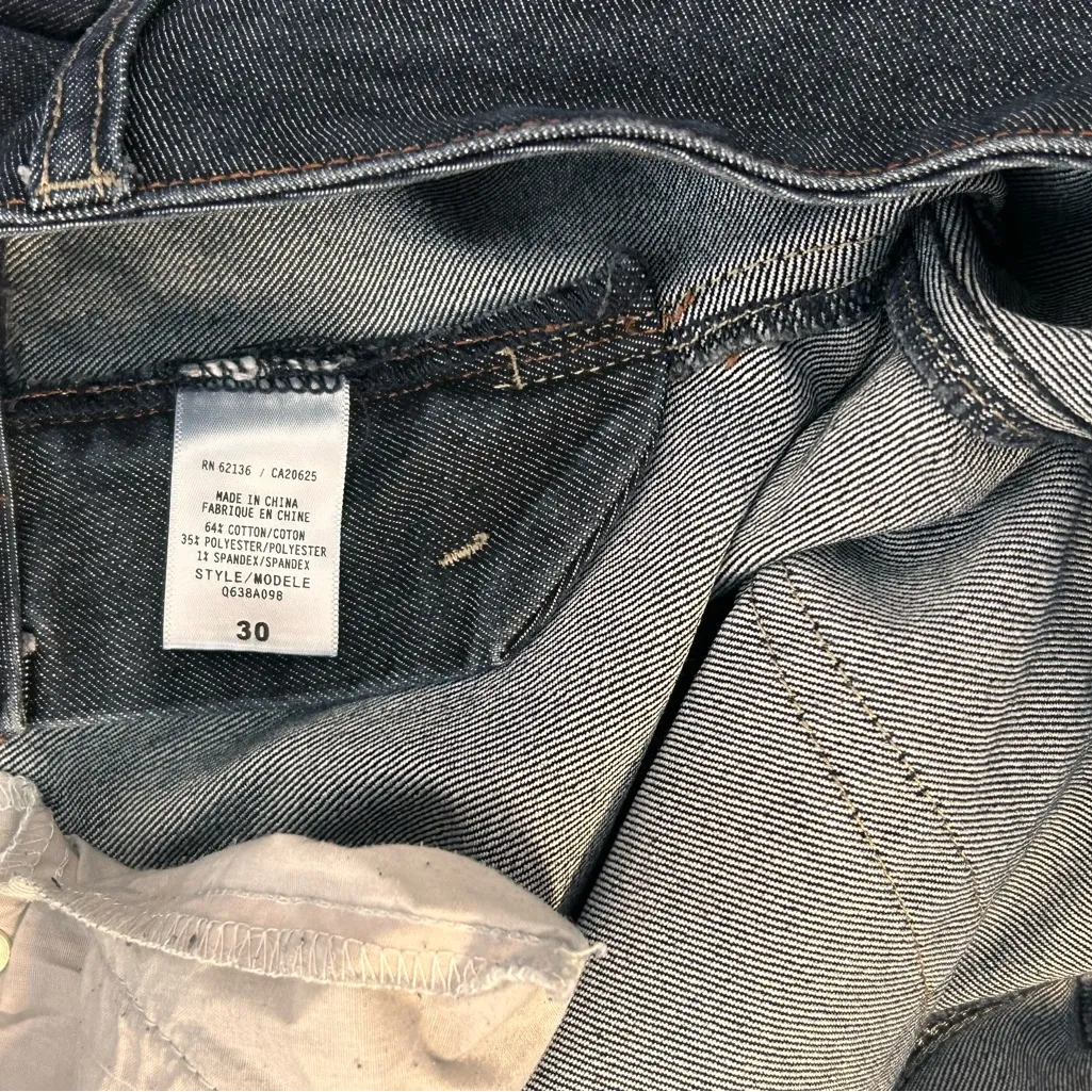 GUESS Jeans Womens size Waist 30 Sarah Skinny dark rustic indigo - Image 5