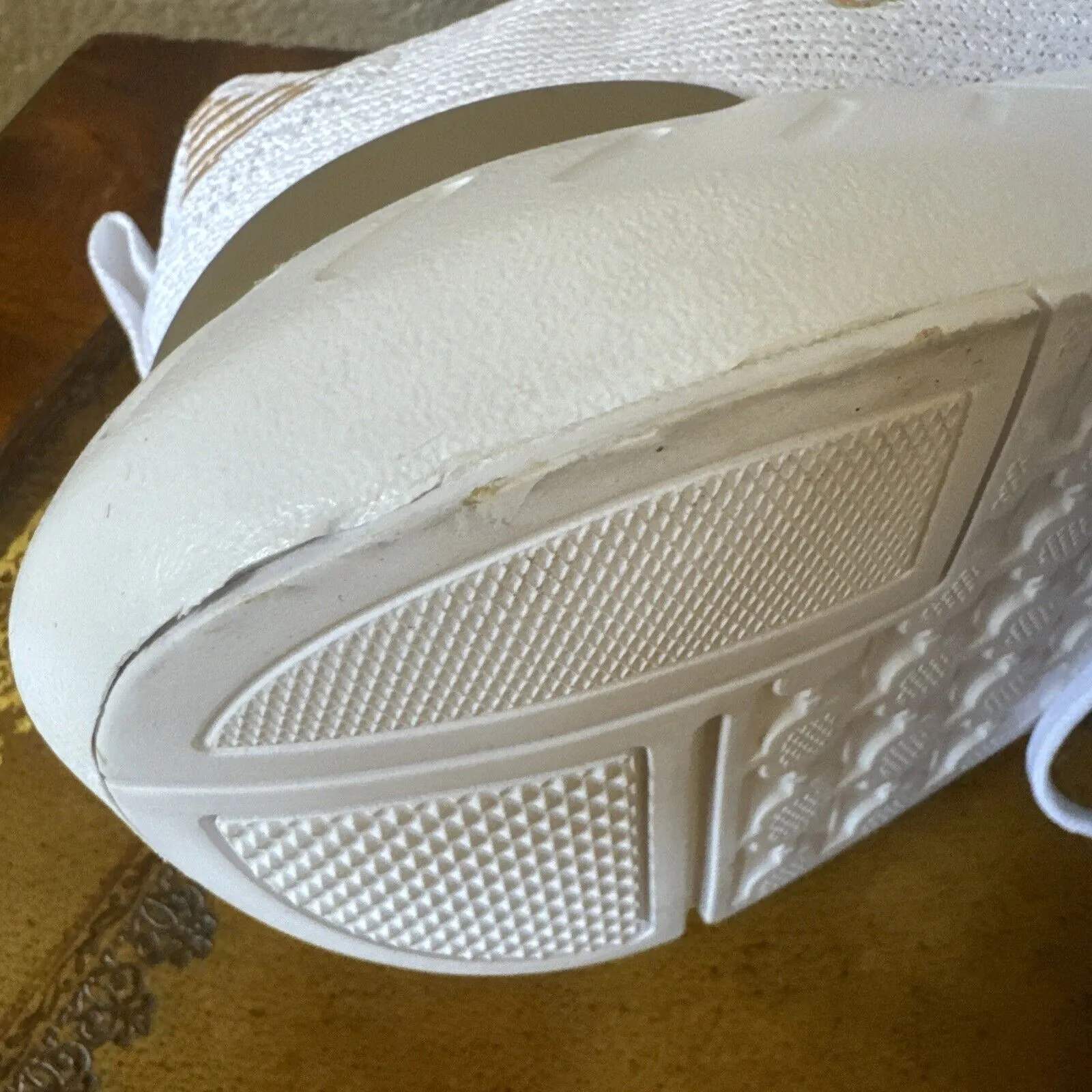 Adidas Swift Run 22 GZ4973 Women's Size 7.5 Running Sneakers White Gold‎ - Image 8