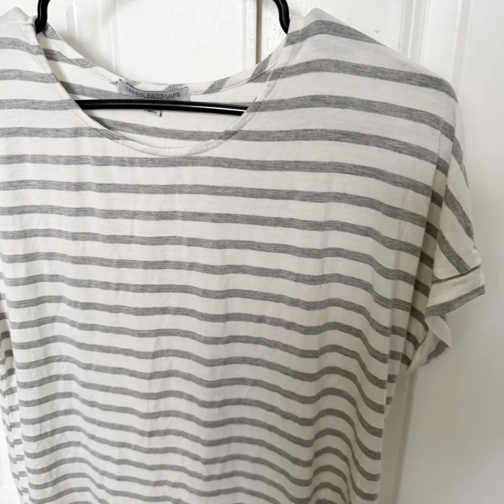 Green Envelope Striped Top size Medium White - Image 3