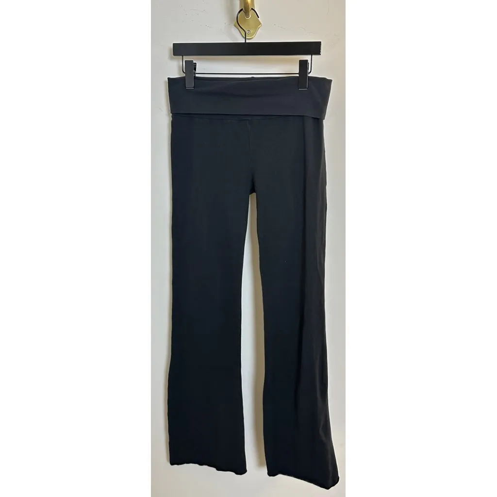 SKIMS Foldover Pants in Soot Black Size Large - Image 8