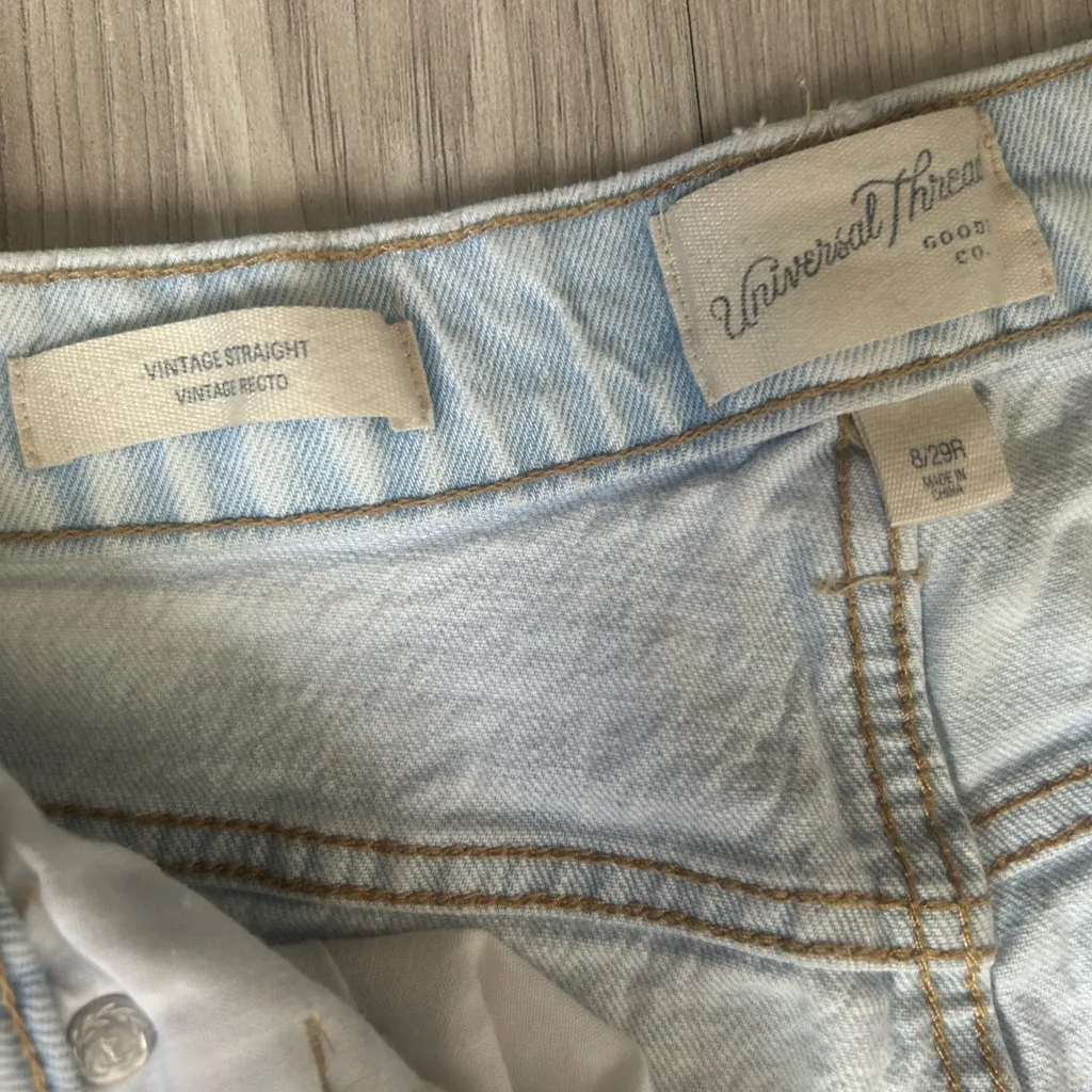 Universal Thread Vintage Straight Jeans — Light Wash - Image 3