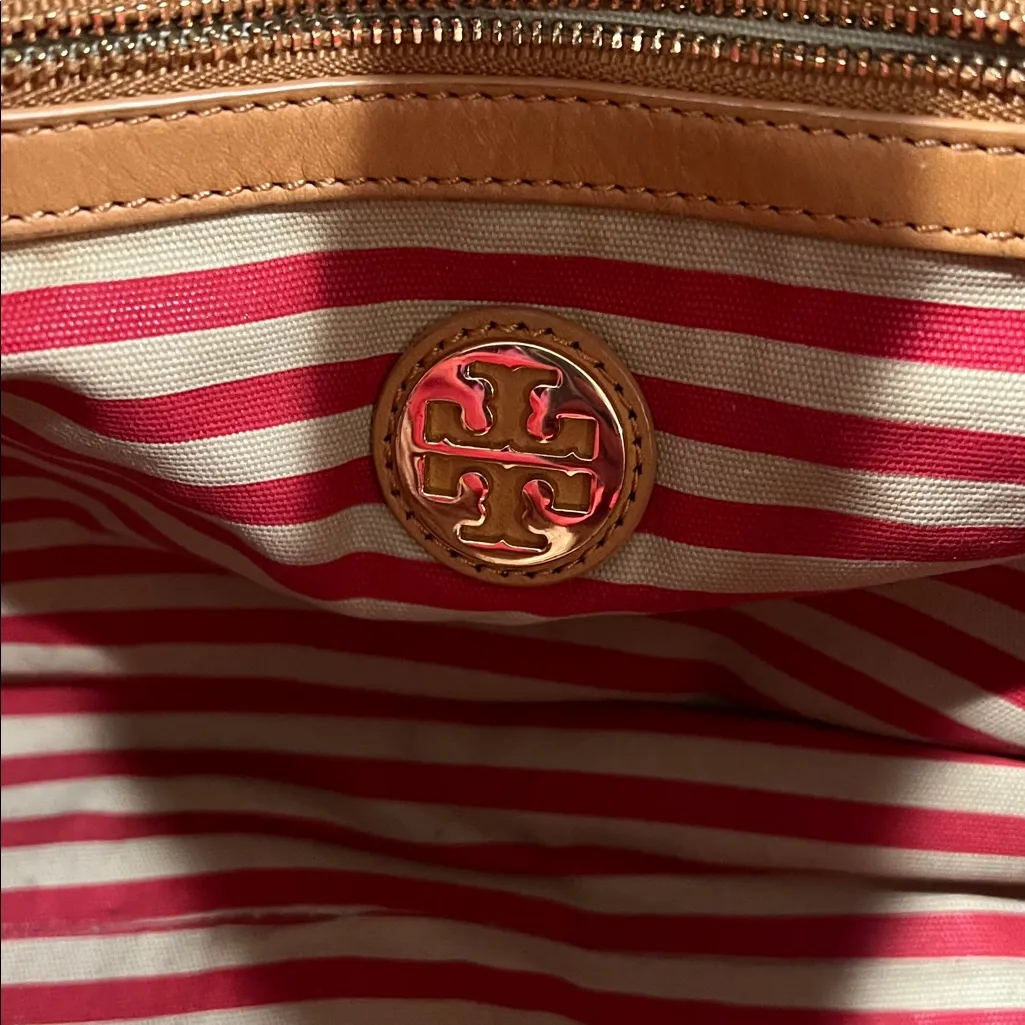 Tory Burch Red Tote with Tan Handles - Image 13