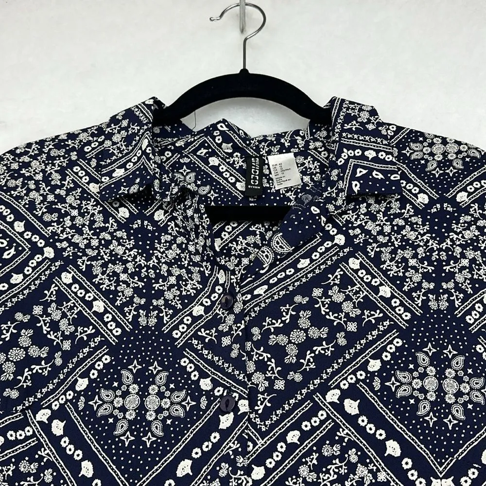 Womens h&m  blue shirt with white floral and paisley print Sz 12 - Image 2