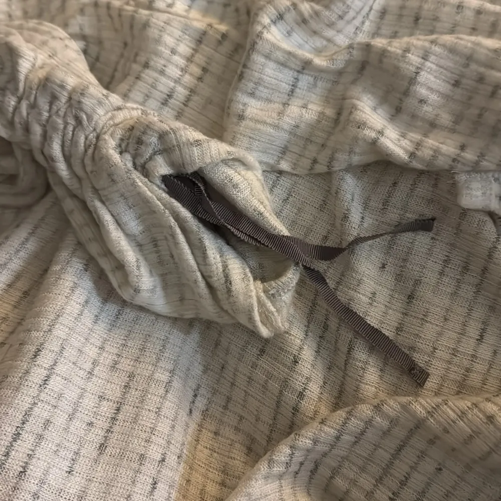 DR2 Open Front Ruched Sleeve Marble Striped Cardigan White Size L - Image 6