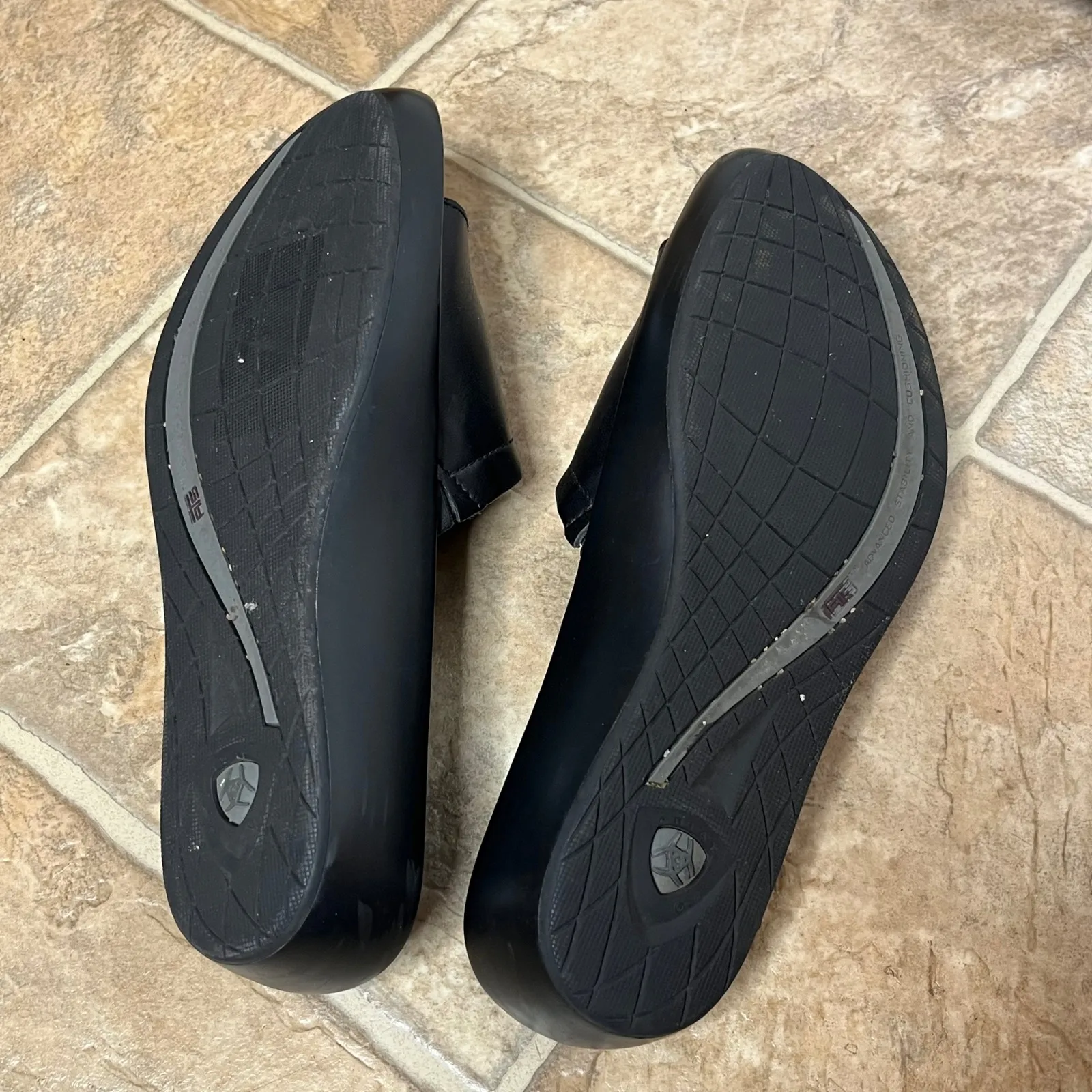 Ariat SIze 6.5 B Womens Black Leather Slide Sandals Comfort Wedge Style 1291 - Image 9