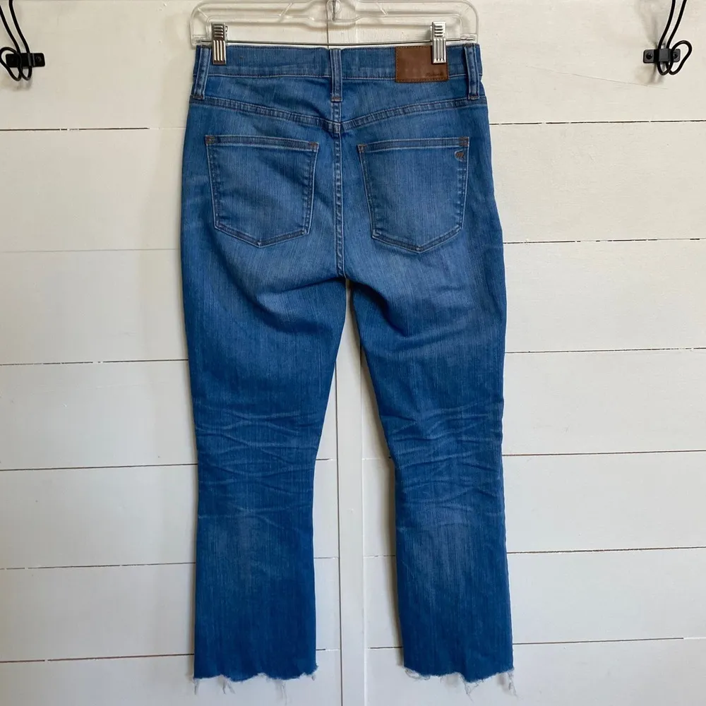 Madewell Cali Demi Boot Jeans 26 Chewed Hem- Cropped High Rise Button Front -EUC - Image 3