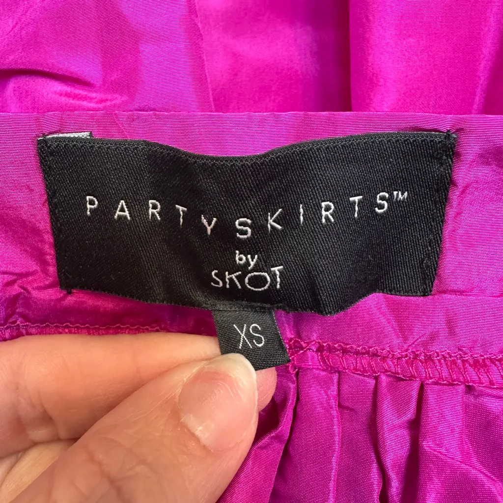 Party Skirts by Skot Fuchsia 100% Silk Skater Mini Skirt Punk Chic Party Size XS Pink - Image 7