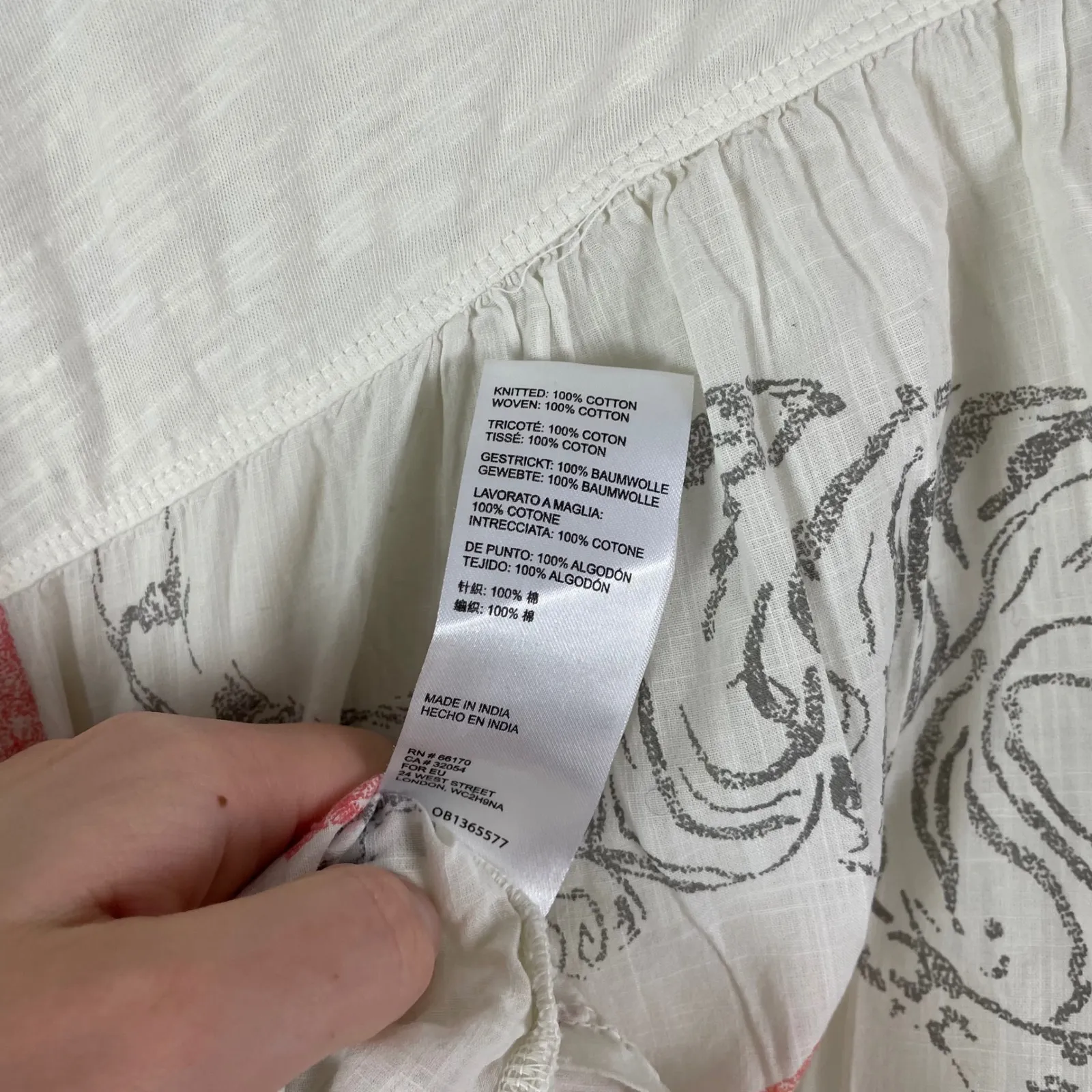 PILCRO Women's Cream Tiger Rose Graphic T Shirt Top Size S Loose Flowy - Image 8