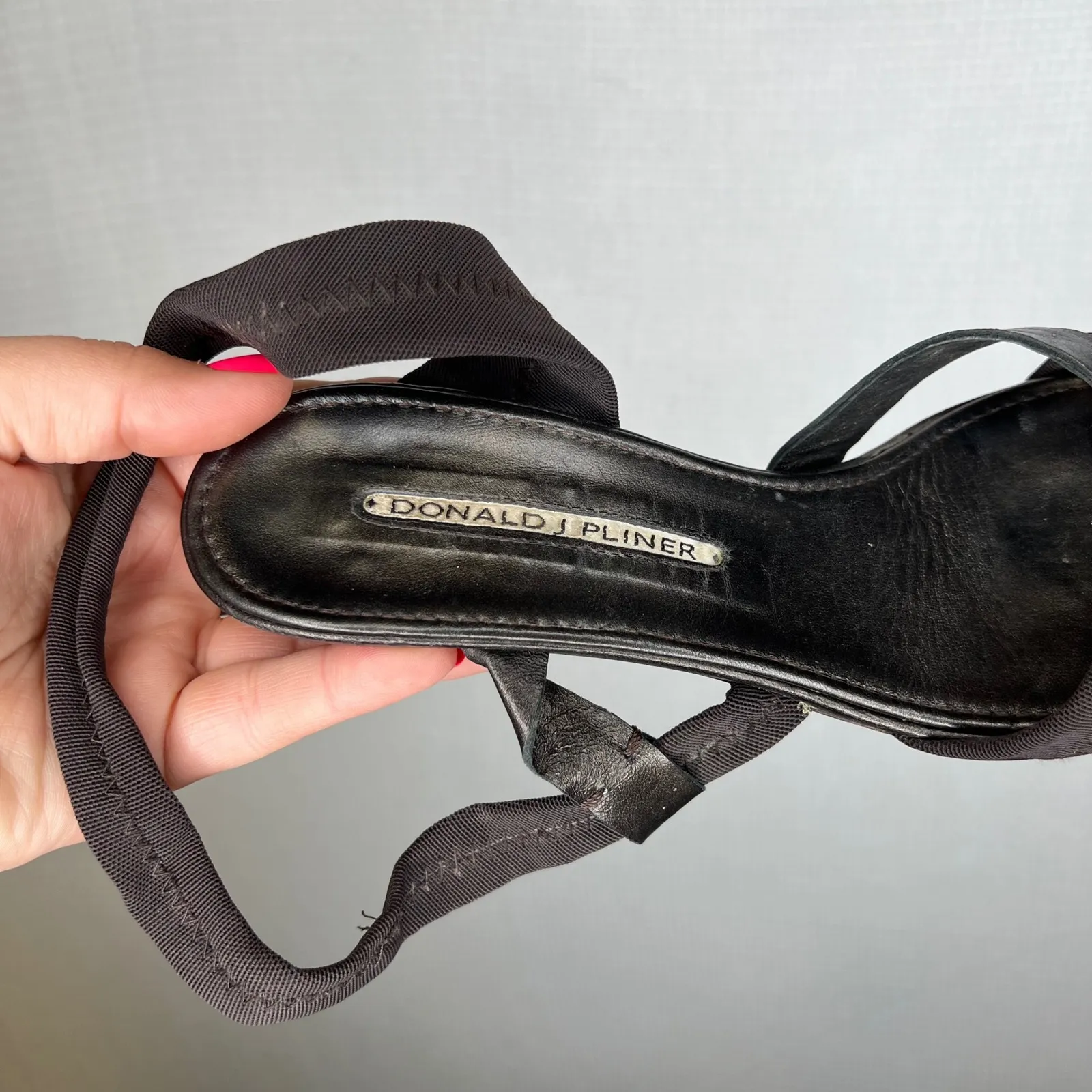 Donald J Pliner VTG Black Leather‎ Elastic Ankle Tie Heel Y2K Sandals Size 7.5M - Image 5