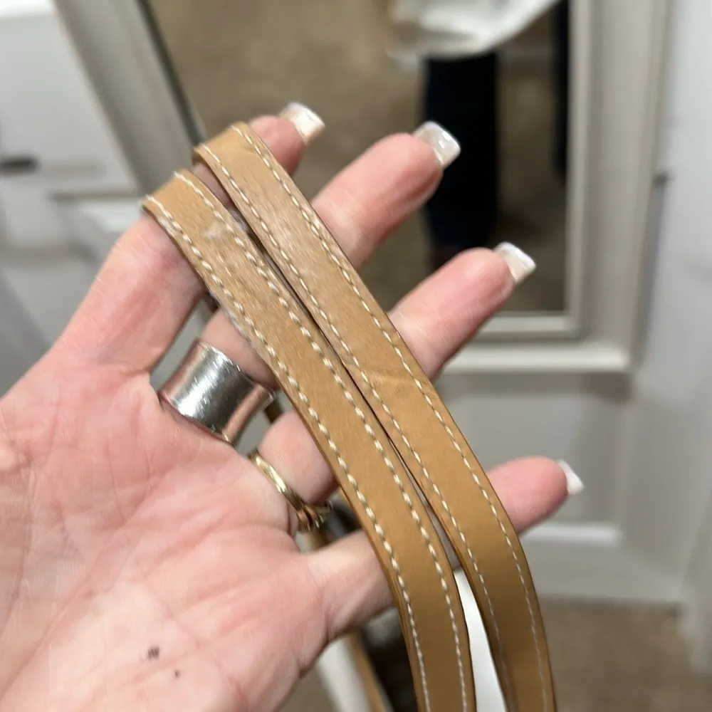 Francesco Biasia White Leather Transformed Bag Grapes Vintage Vineyard Top ZIP Tan - Image 10