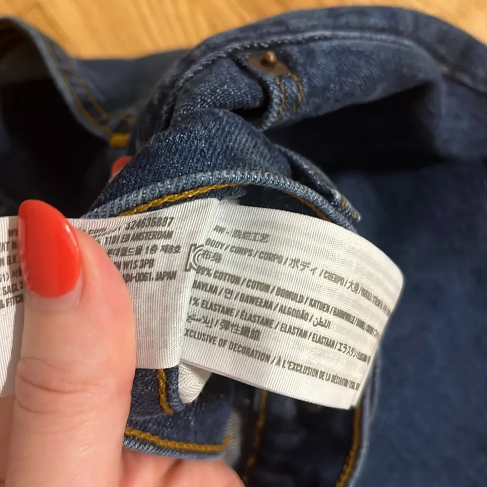 Abercrombie & Fitch The 90s Straight Ultra High Rise Dark Wash Sz 10/30 - Image 3