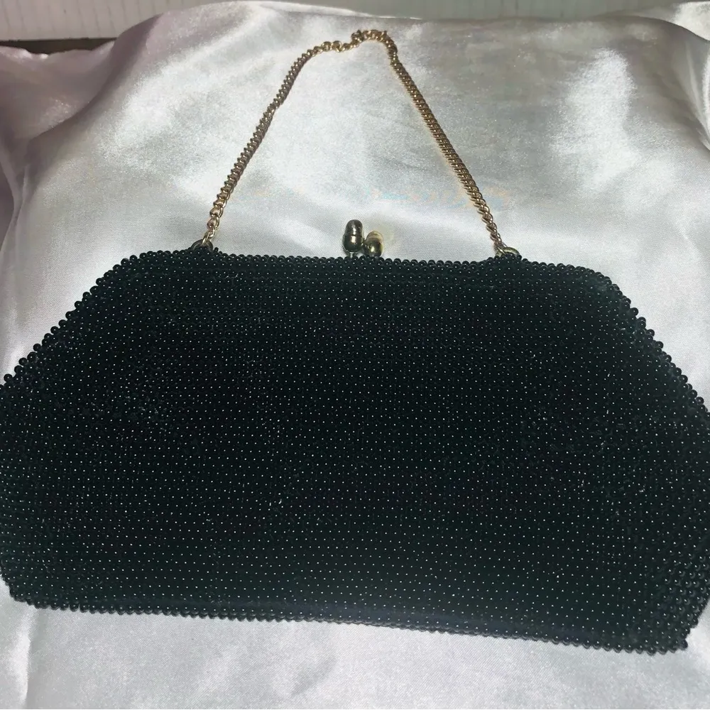 Antique vintage black beaded purse with chain handle. - Image 3