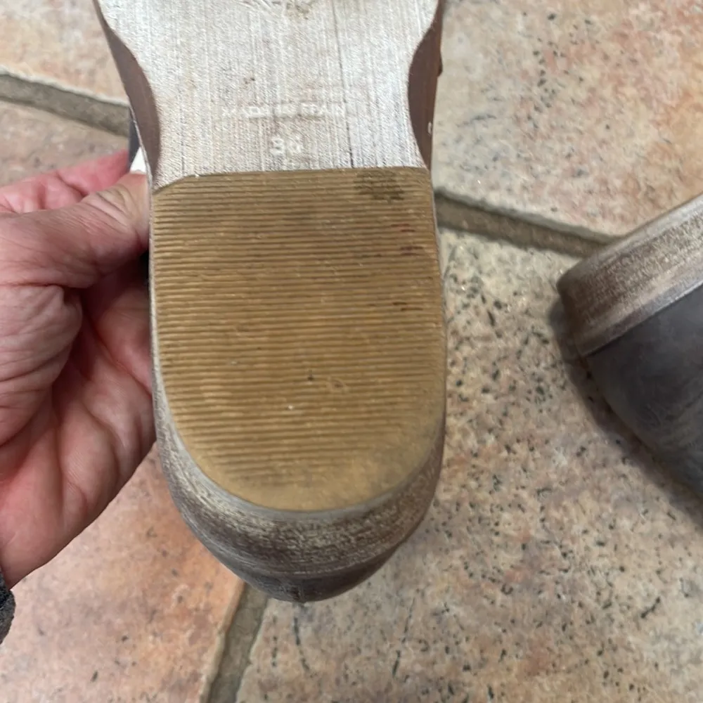 Free people open side, leather slip on flats size 36 - Image 5