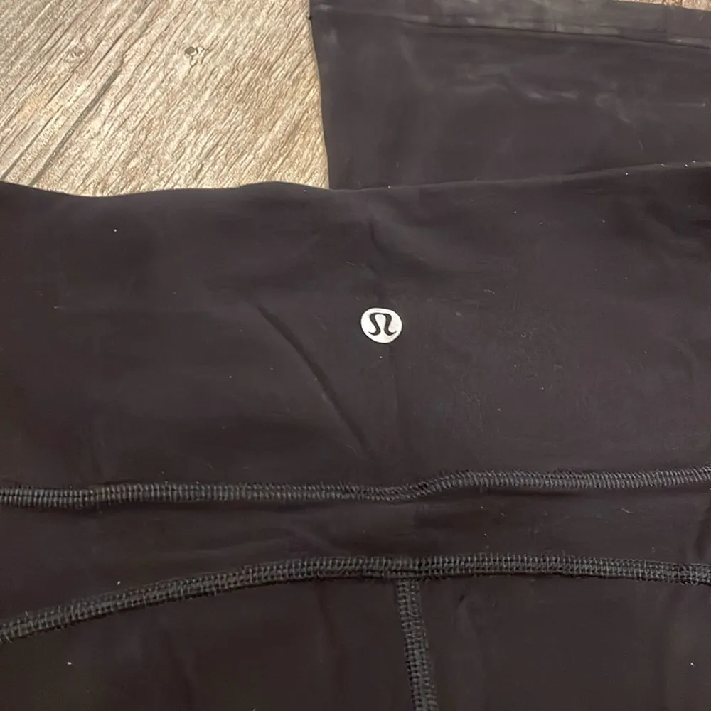 Lululemon flared groove leggings - Image 3