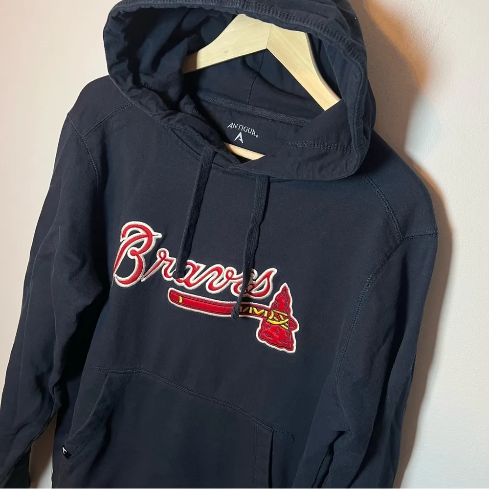 Atlanta Braves Women’s Hoodie size XL Antigua Navy Blue Embroidered Sweatshirt - Image 2
