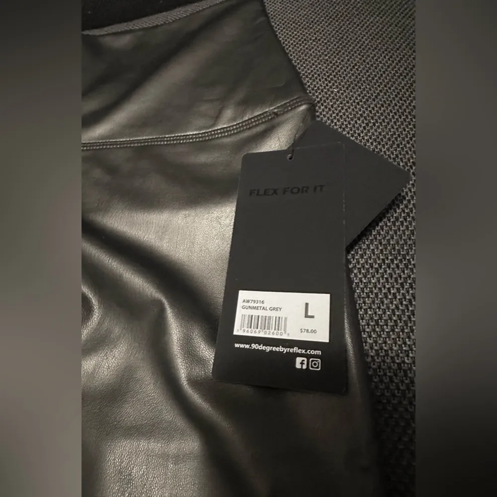 NWT 90Degree by Reflex Super High Rise L Leatherette Leggings Gray Size L - Image 9