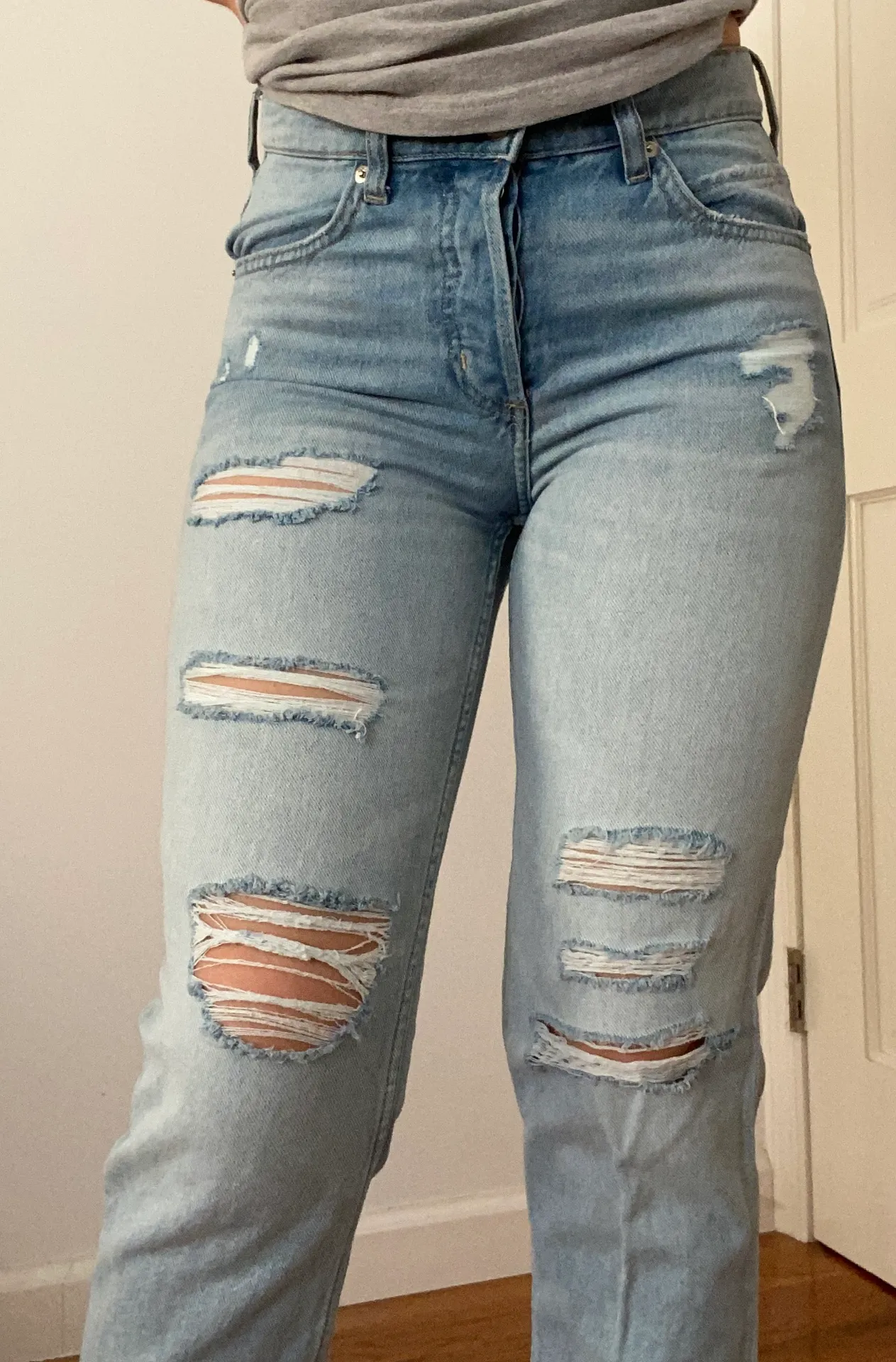 Boyfriend Ripped Jeans - Image 3