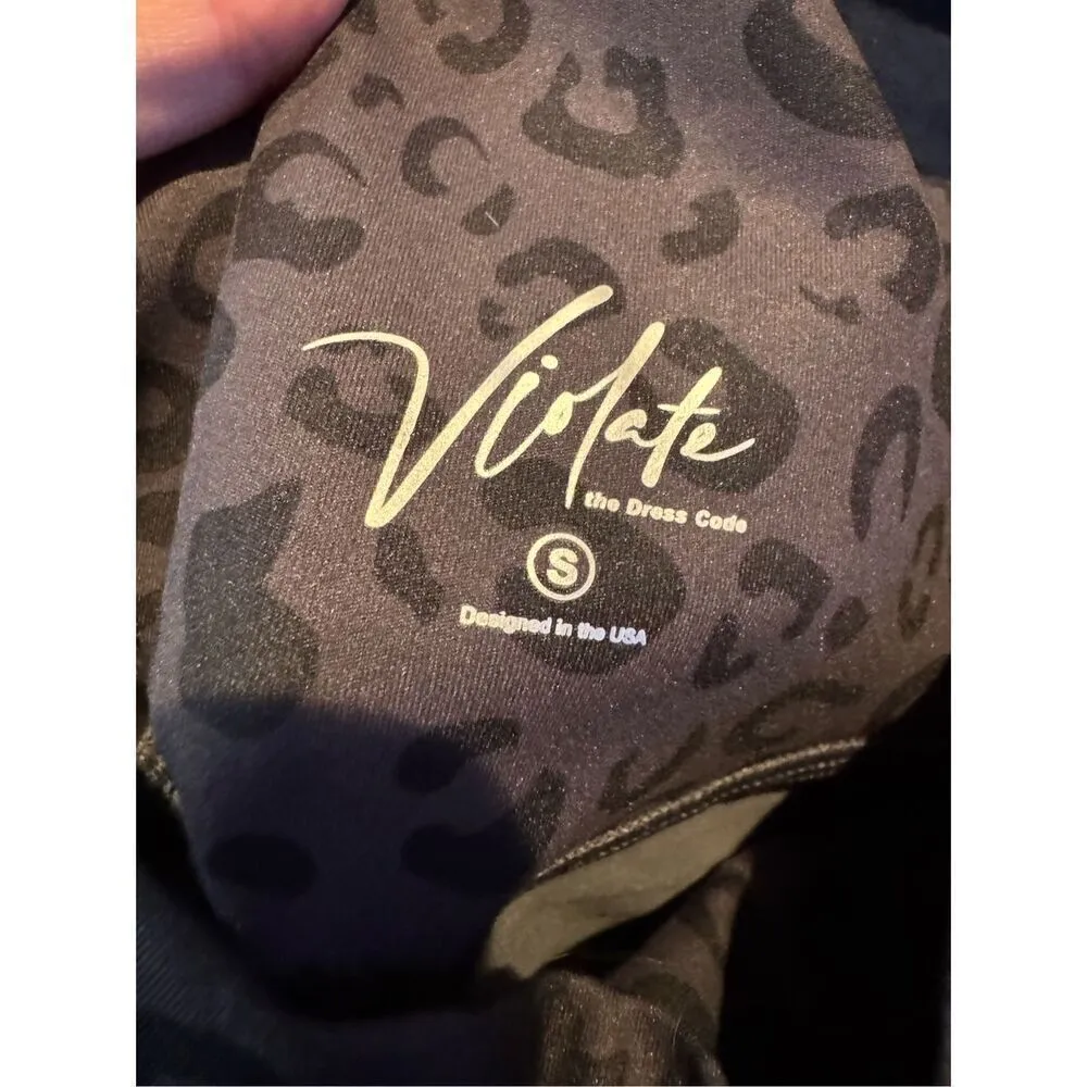 NWT Violate the Dress Code black gray leopard shorts size small - Image 6