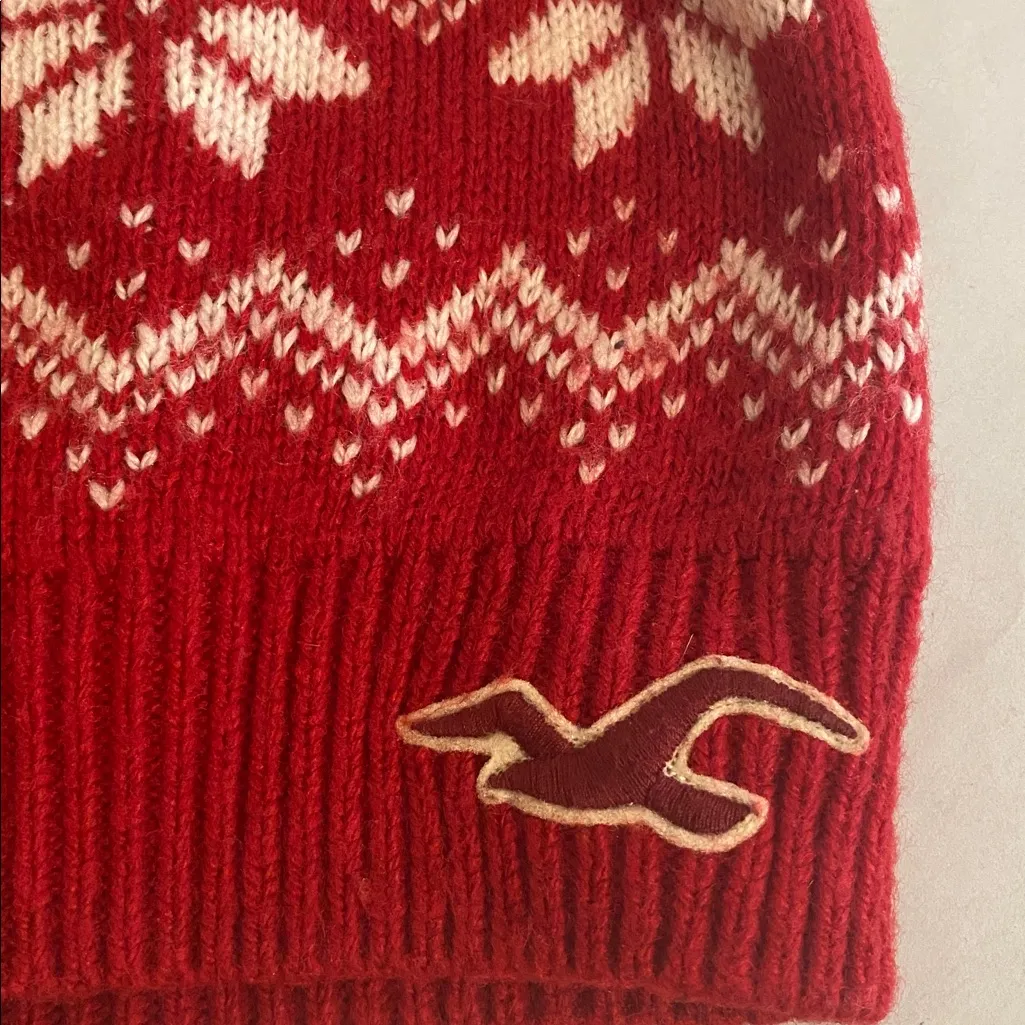 Women’s Hollister Red Snowflake Knit Beanie hat Nordic fair Isle - Image 2