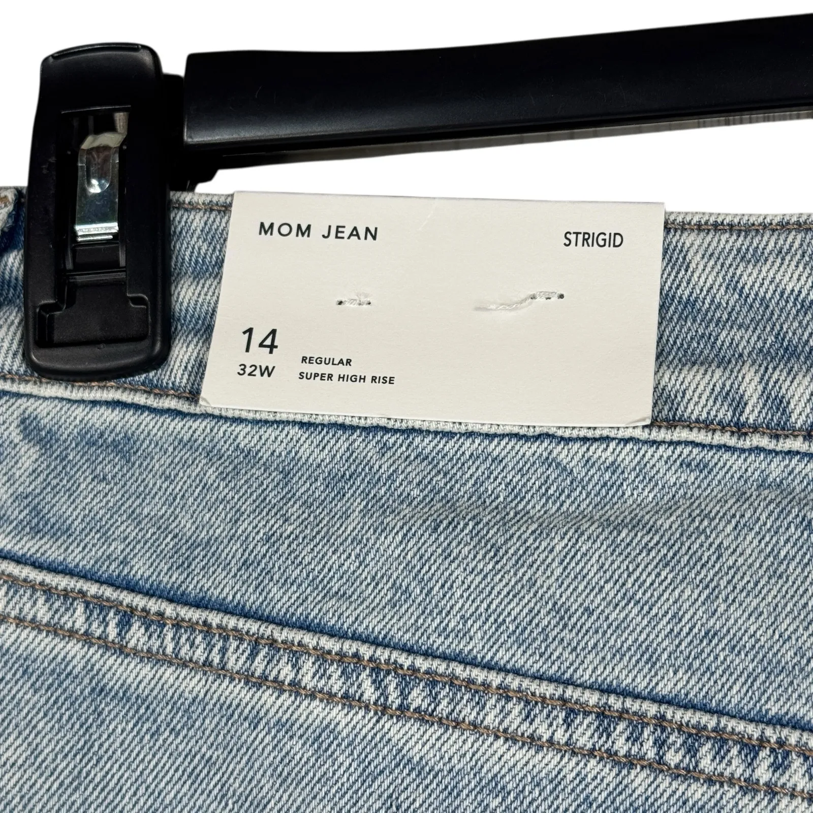 American Eagle SZ 14 Strigid Mom Jeans Super Hi-Rise Distressed Rips Frayed Hems - Image 9