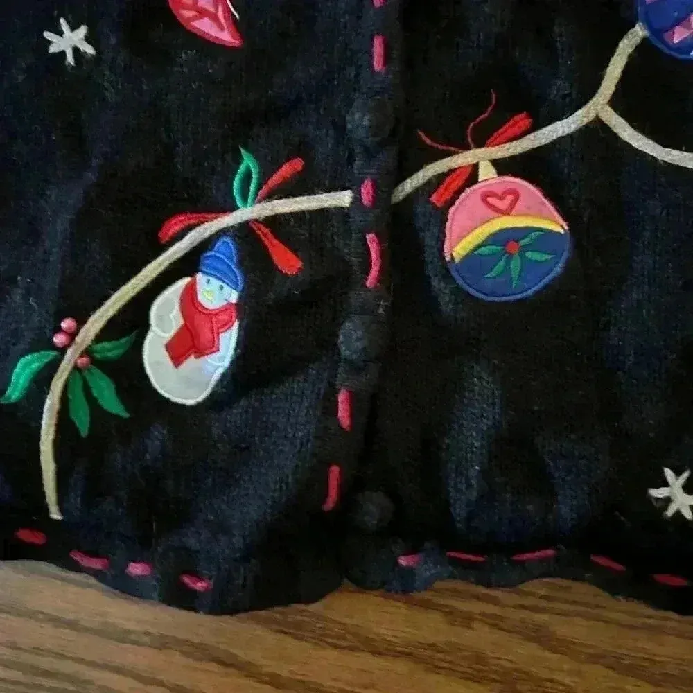 Vintage PAPPAGALLO CHRISTMAS SWEATER Embroidered Ornaments Bright Size Small Black - Image 4