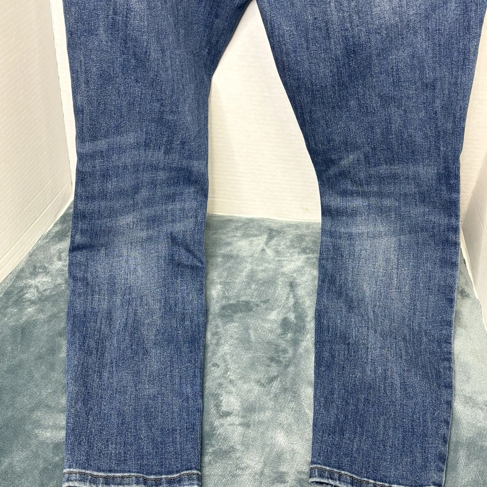 Judy Blue Women’s Jeans Distressed Skinny Fit 11/30 - Image 6
