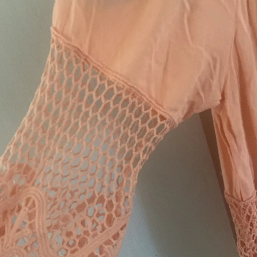 off the shoulder cut out shirt Nordstrom M - Image 4