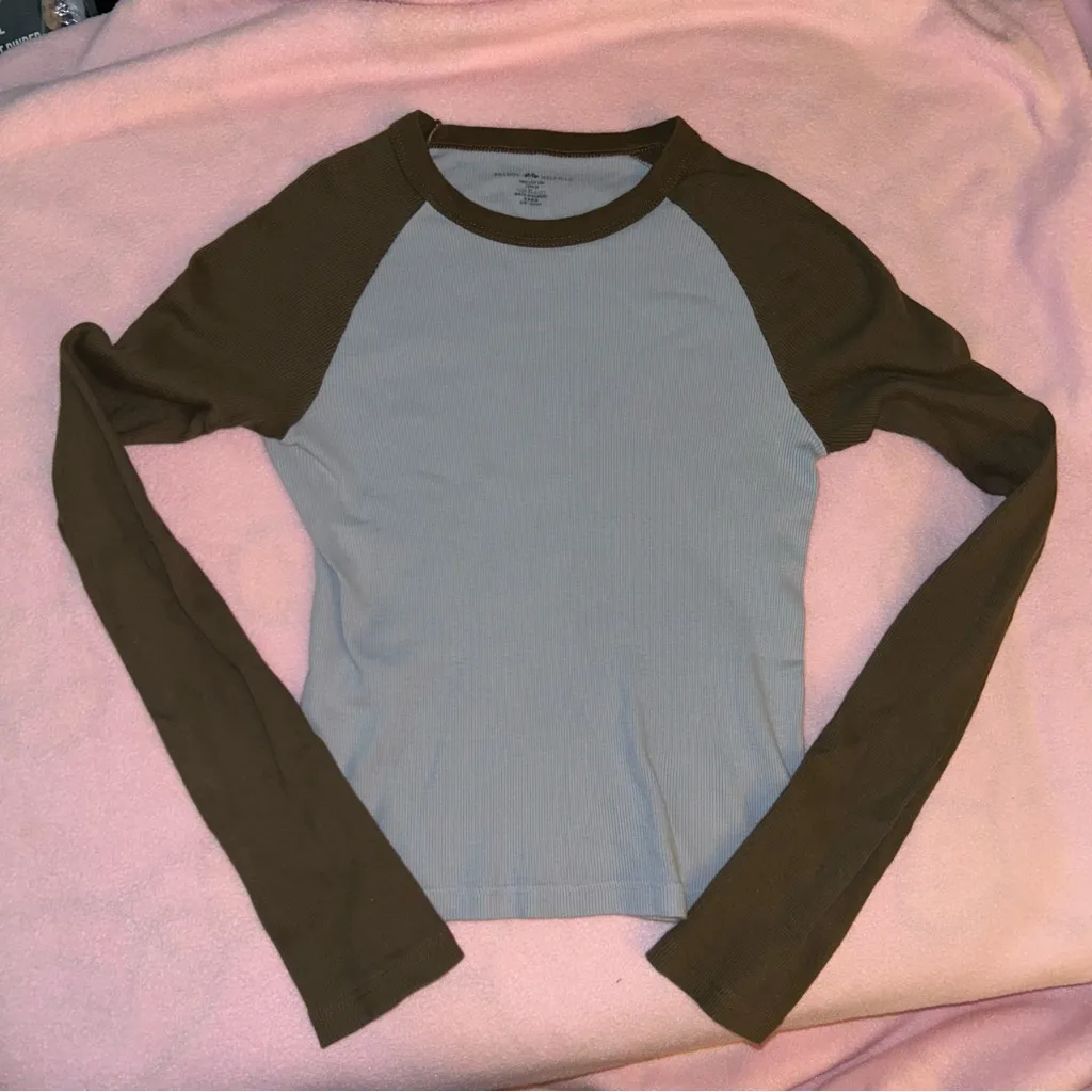 rare bella longsleeve top in brown&blue - Image 2